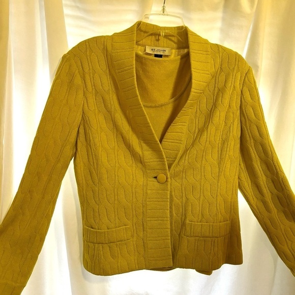 ST. JOHN HARVEST GOLD SWEATER SET FROM THE RESORT COLLECTION SIZE SMALL - Picture 10 of 12